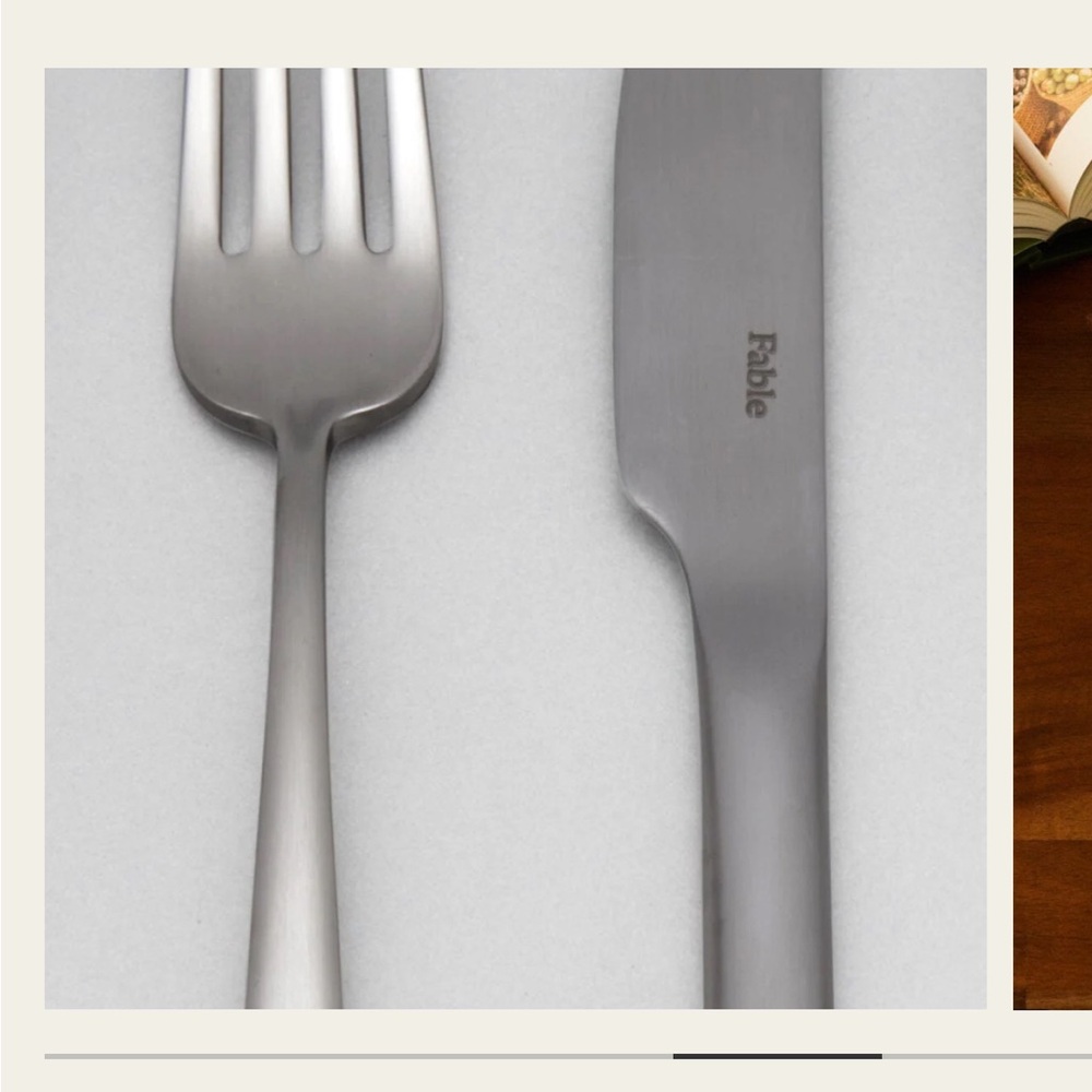NIB Fable Matte Silver Flatware Set 10pcs - Picture 5 of 12